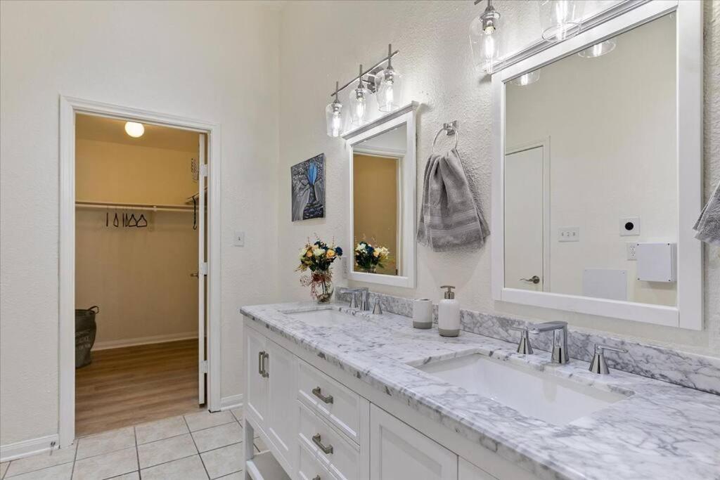 Lucky House - Tranquility In The Middle Of Houston - Tv In Every Room - 300 M2 Esterno foto